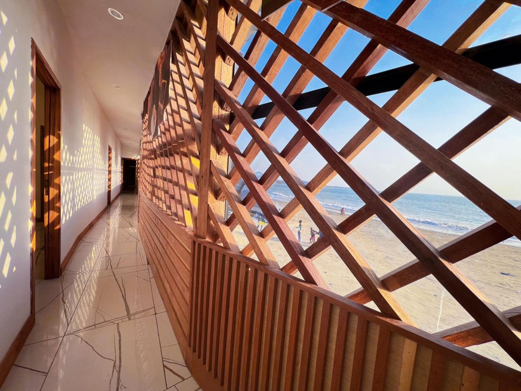 Grand Leone Hotel Φρίταουν Εξωτερικό φωτογραφία
